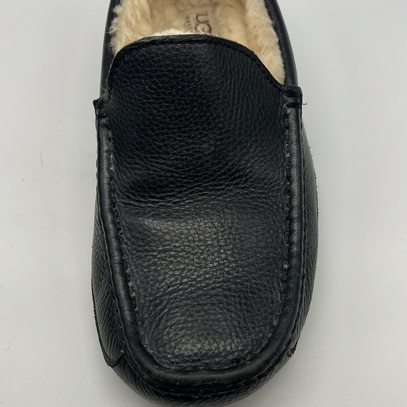 UGG - Ascot Grain Black Leather Shearling Sheepskin Lightweight Slippers Size 7 main image 12
